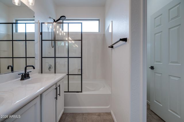 2557 W BISBEE Way, Phoenix, AZ 85086