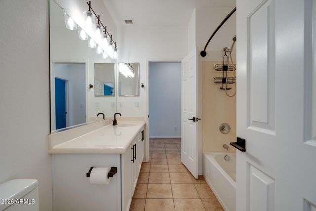 2557 W BISBEE Way, Phoenix, AZ 85086