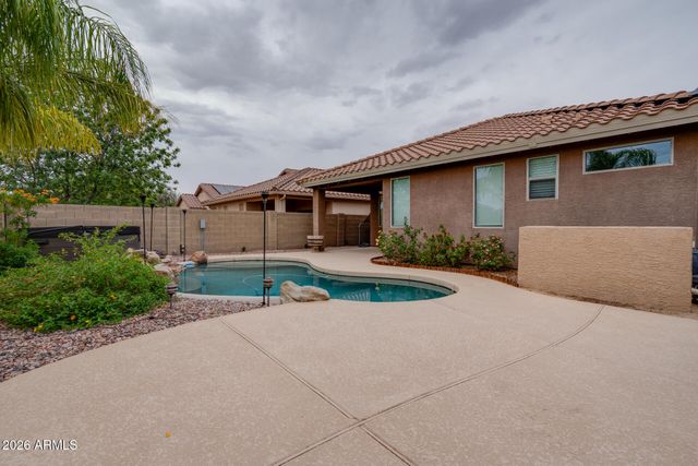2557 W BISBEE Way, Phoenix, AZ 85086