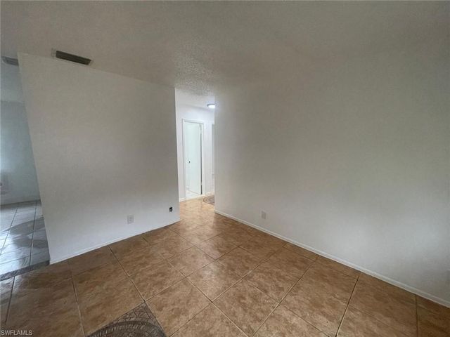 5413-5427 3rd AVE 5423, Fort Myers, FL 33907