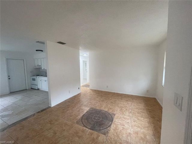 5413-5427 3rd AVE 5423, Fort Myers, FL 33907