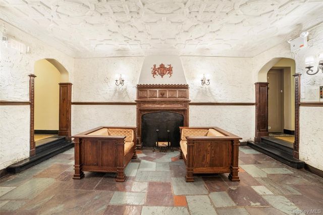 292 Main Street 6H, White Plains, NY 10601