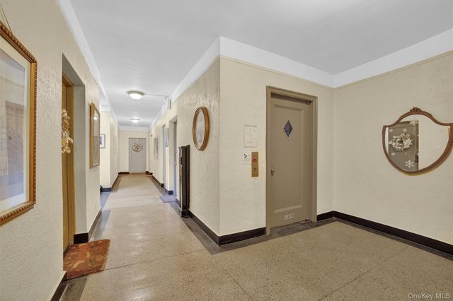 292 Main Street 6H, White Plains, NY 10601