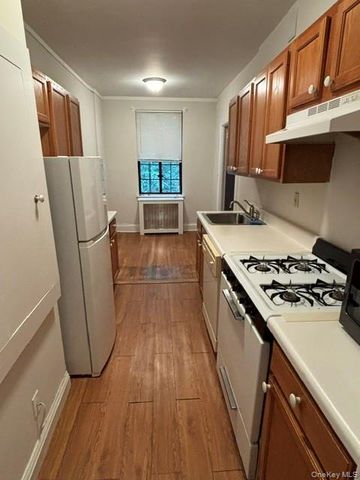 292 Main Street 6H, White Plains, NY 10601
