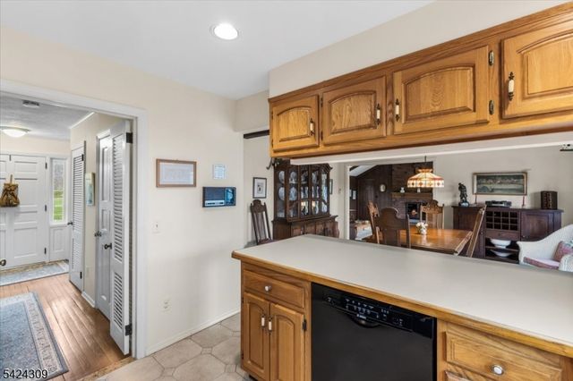 58 Andover Rd, Sparta Twp., NJ 07871