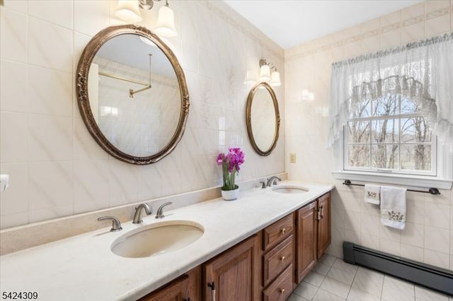 58 Andover Rd, Sparta Twp., NJ 07871