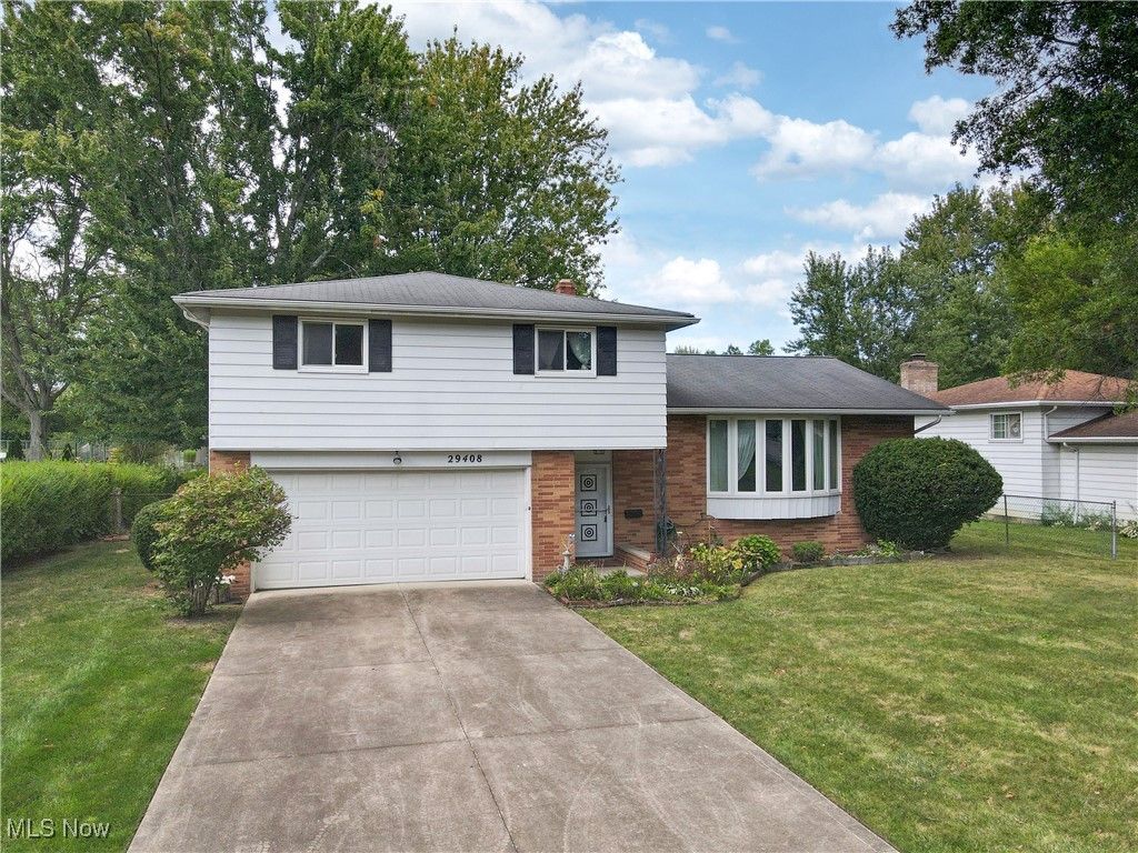 29408 Stewart Drive, North Olmsted, OH 44070