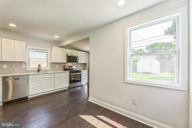 707 MOORES LN, New Castle, DE 19720