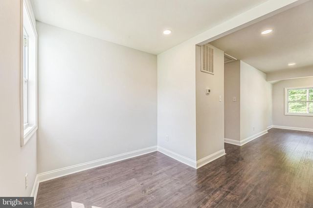 707 MOORES LN, New Castle, DE 19720