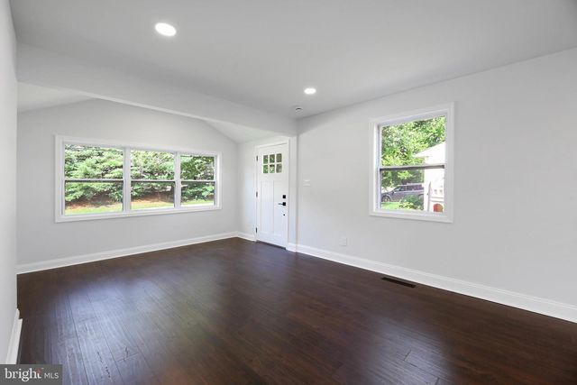 707 MOORES LN, New Castle, DE 19720