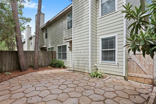 134 S Walden Elms Circle, The Woodlands, TX 77382