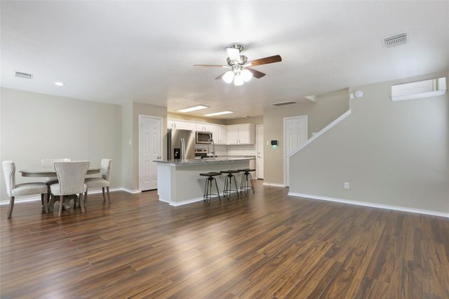 134 S Walden Elms Circle, The Woodlands, TX 77382