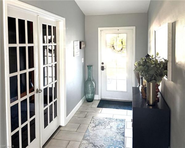 2834 NW 7th ST, Cape Coral, FL 33993