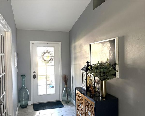 2834 NW 7th ST, Cape Coral, FL 33993