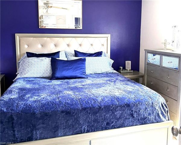 2834 NW 7th ST, Cape Coral, FL 33993