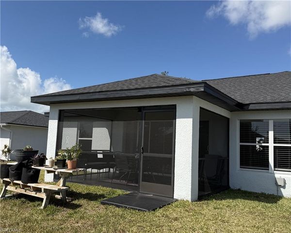 2834 NW 7th ST, Cape Coral, FL 33993