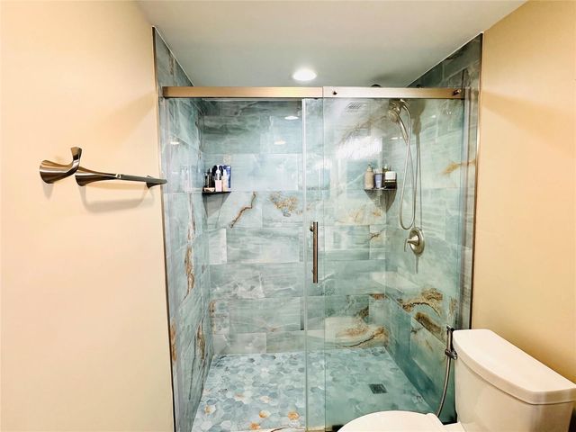 2200 S Cypress Bend Drive 802, Pompano Beach, FL 33069