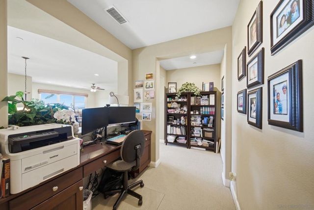 9572 Welk View Dr, Escondido, CA 92026