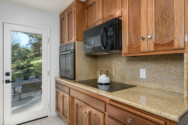 3449 N Shingle Rd, Shingle Springs, CA 95682