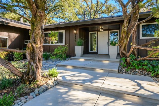 3449 N Shingle Rd, Shingle Springs, CA 95682