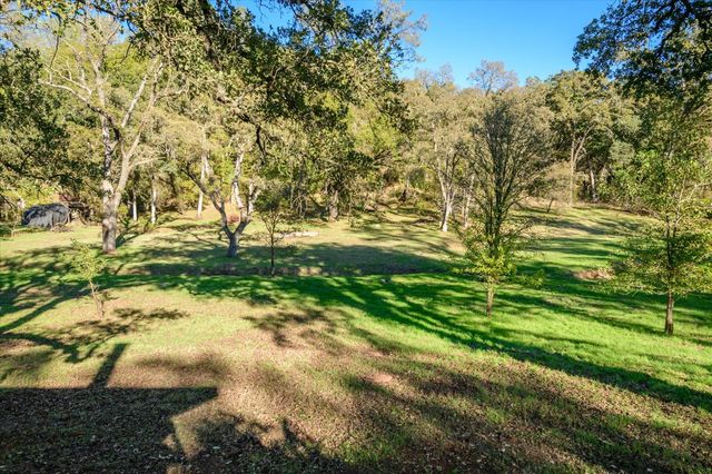 3449 N Shingle Rd, Shingle Springs, CA 95682