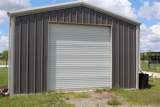 2077 A Shawver Road, Perrin, TX 76486