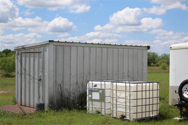 2077 A Shawver Road, Perrin, TX 76486