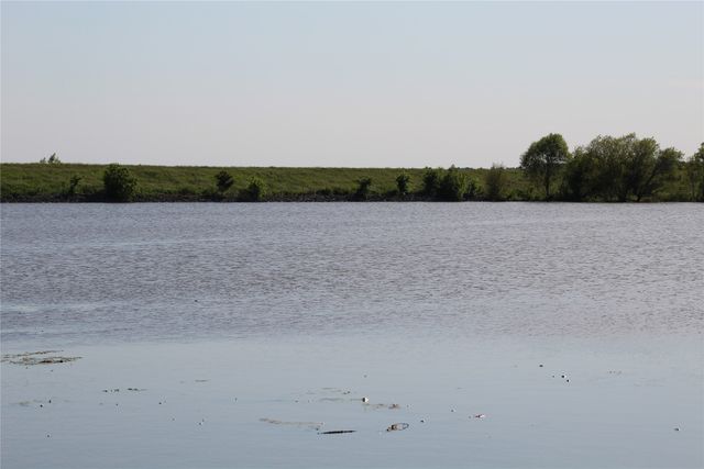 2077 A Shawver Road, Perrin, TX 76486