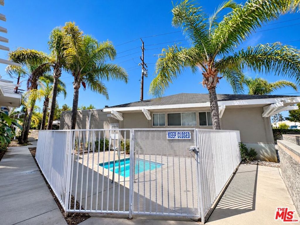 627 W Regent Street, Inglewood, CA 90301 — photo 5