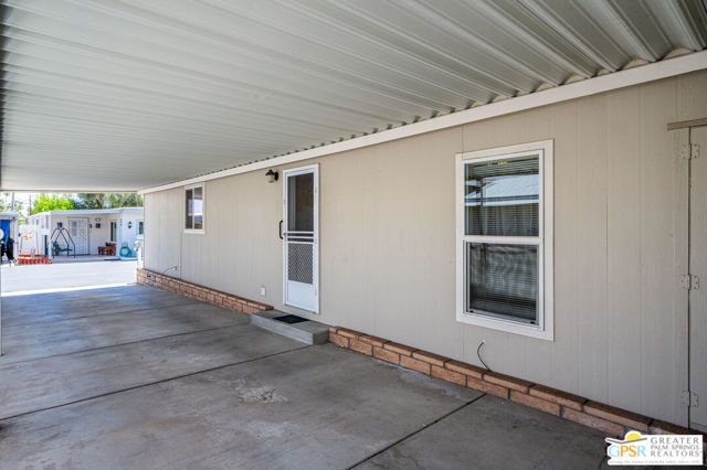 305 Kona Lane, Palm Springs, CA 92264