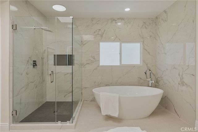 17182 Hillside Circle, Huntington Beach, CA 92649