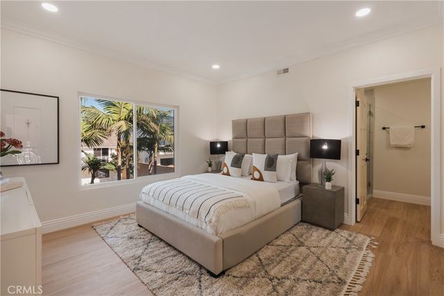 17182 Hillside Circle, Huntington Beach, CA 92649