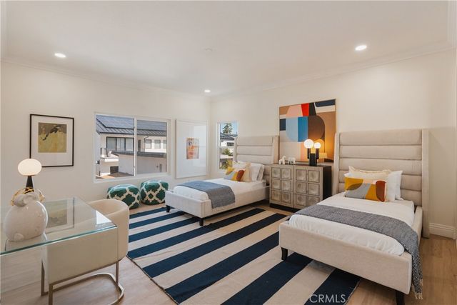 17182 Hillside Circle, Huntington Beach, CA 92649