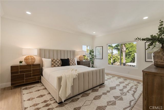 17182 Hillside Circle, Huntington Beach, CA 92649