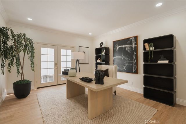 17182 Hillside Circle, Huntington Beach, CA 92649