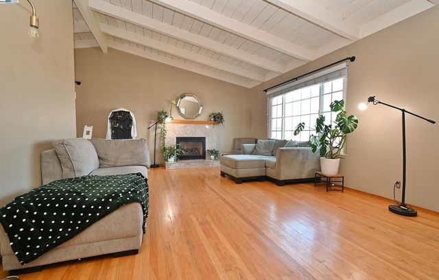 19641 Betrose Ct, Castro Valley, CA 94546