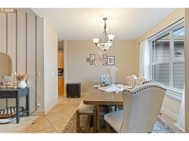 849 NORTH VIEW Dr, Winchester, OR 97495