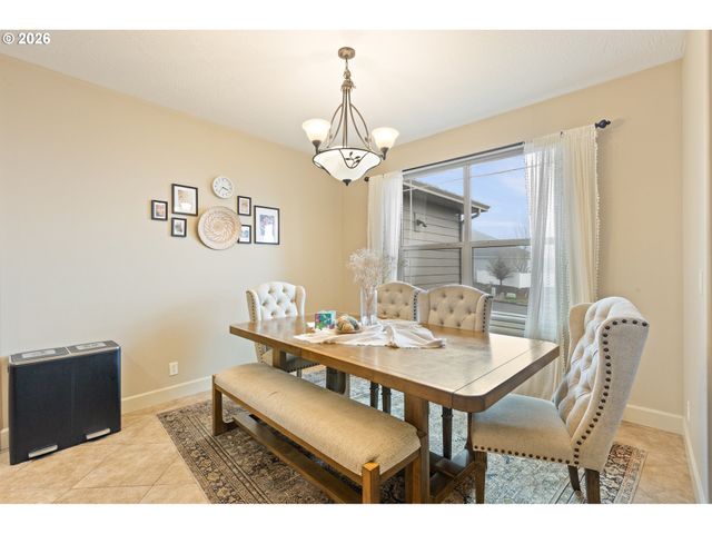 849 NORTH VIEW Dr, Winchester, OR 97495