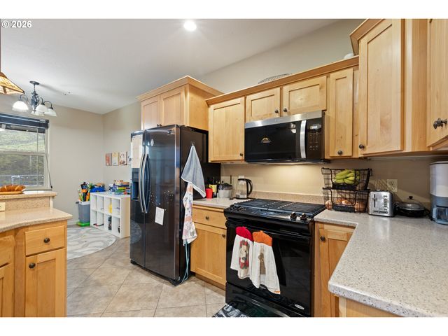 849 NORTH VIEW Dr, Winchester, OR 97495