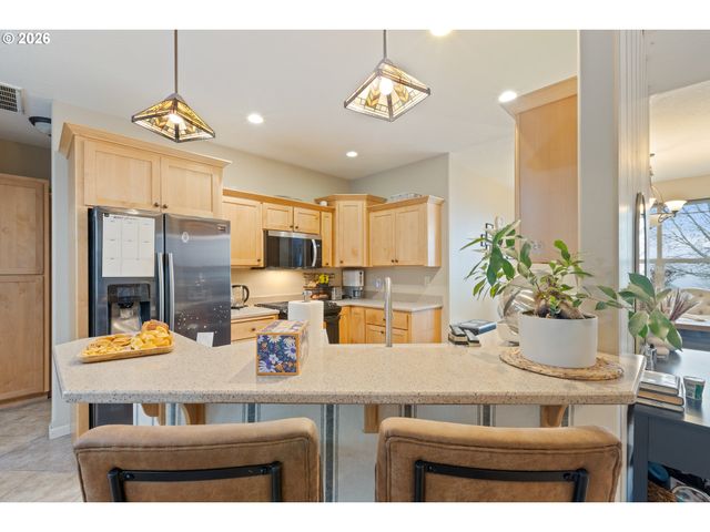 849 NORTH VIEW Dr, Winchester, OR 97495