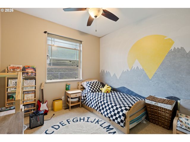 849 NORTH VIEW Dr, Winchester, OR 97495