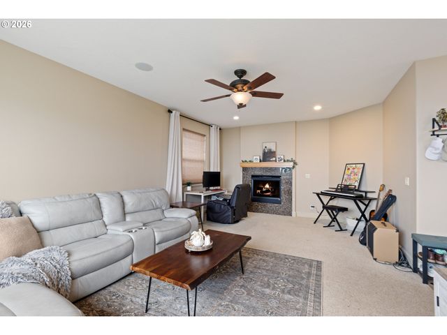 849 NORTH VIEW Dr, Winchester, OR 97495