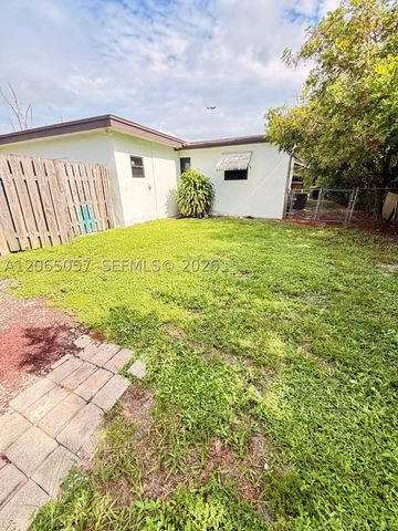 4088 SW 51st St A, Dania Beach, FL 33314