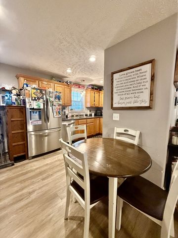 1315 N Lynn Dr, Lebanon, TN 37087