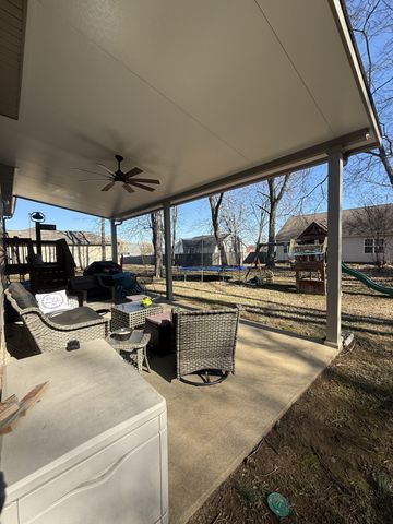 1315 N Lynn Dr, Lebanon, TN 37087