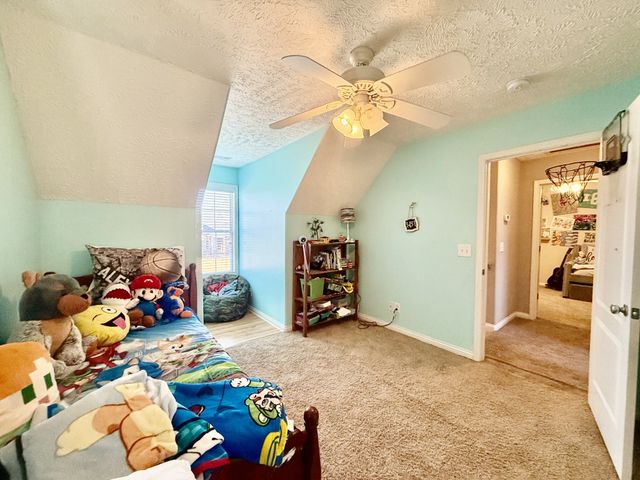 1315 N Lynn Dr, Lebanon, TN 37087