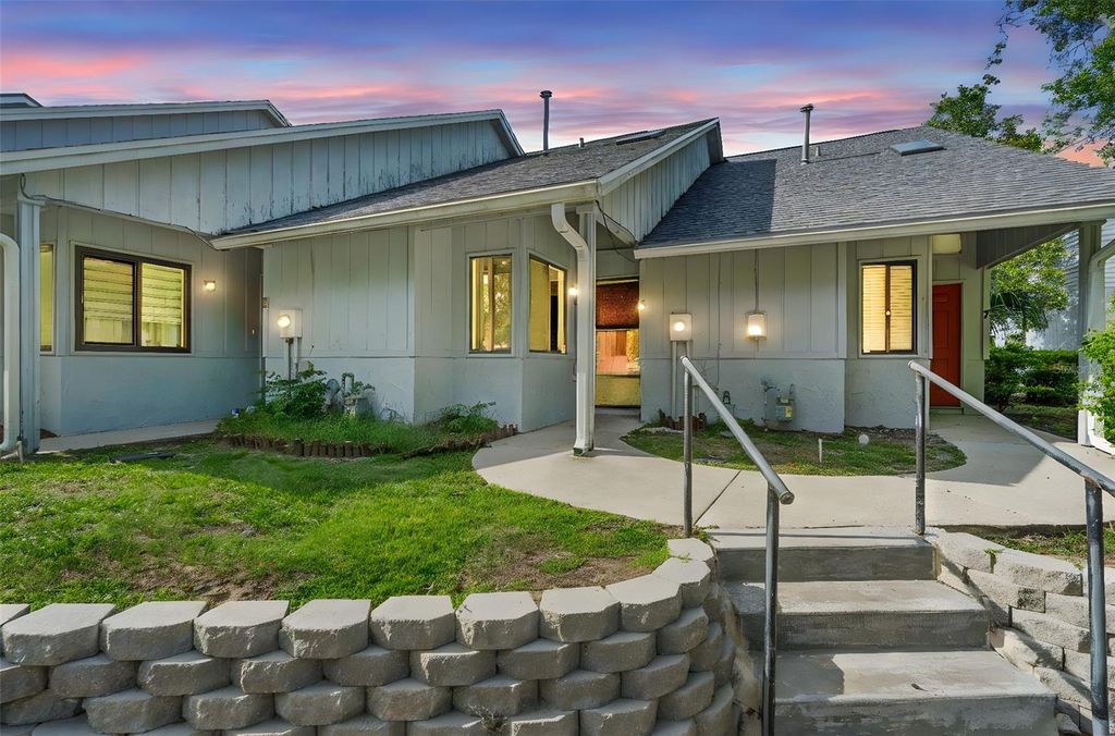 101 N HILL AVENUE 6, Deland, FL 32724