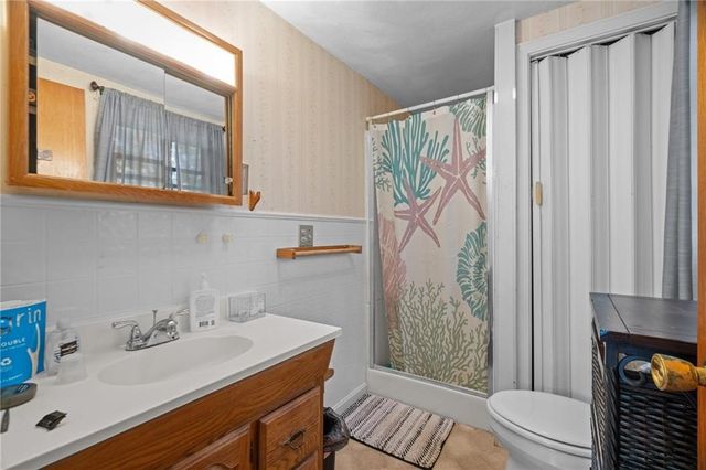 129 Simmonsville Avenue, Johnston, RI 02919