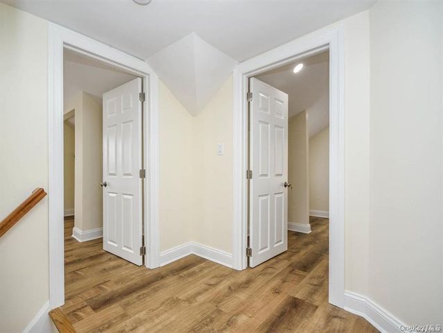 1667A Northern Boulevard A, Roslyn, NY 11576