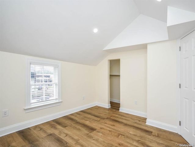 1667A Northern Boulevard A, Roslyn, NY 11576
